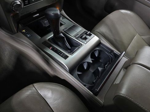 Used 2017 Lexus GX 460 image 26