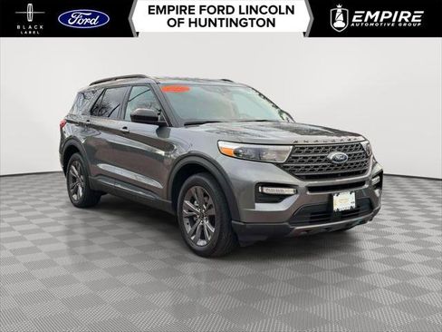 Used 2023 Ford Explorer XLT w/ Equipment Group 202A image 1