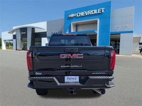 New 2025 GMC Sierra 2500 Denali w/ Denali Reserve Package image 6