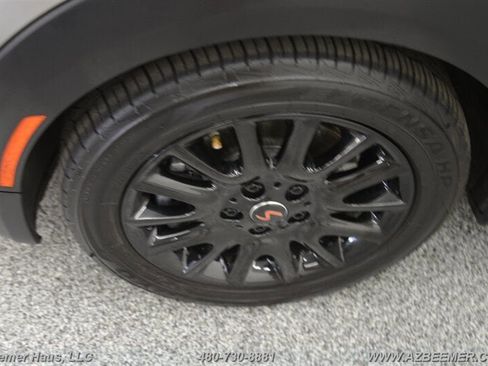 Used 2017 MINI Cooper S image 37