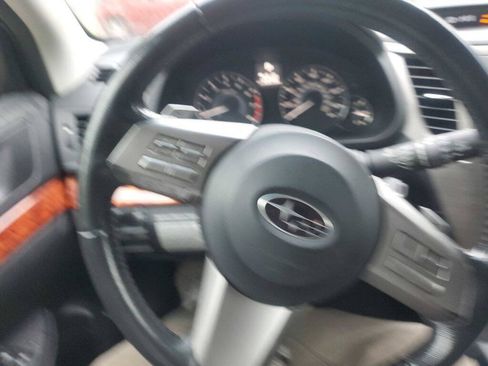 Used 2011 Subaru Outback 2.5i Limited AWD/4WD image 24