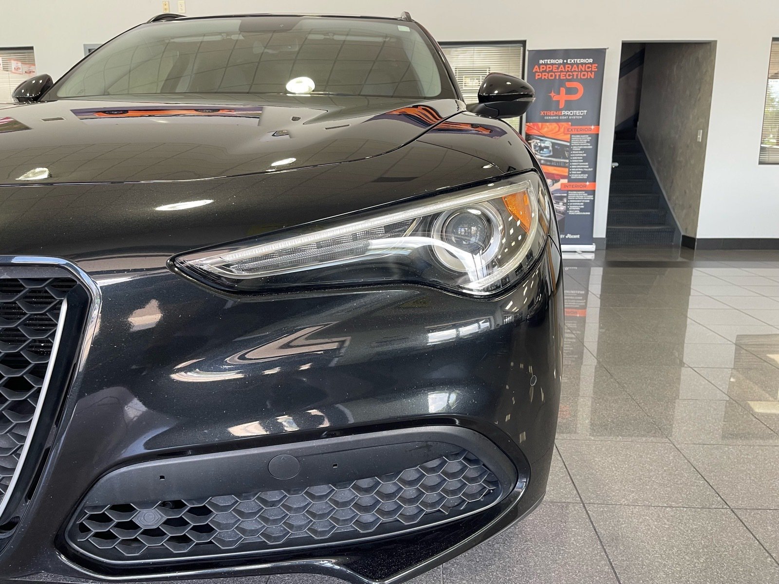 Used 2018 Alfa Romeo Stelvio Sport w/ Quick Order Package 22J Sport AWD/4WD image 10
