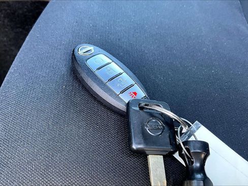 Used 2023 Nissan Frontier PRO-4X w/ Pro Convenience Package image 14