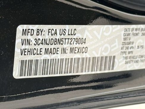New 2026 Jeep Compass Latitude AWD/4WD image 24