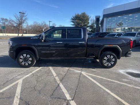 New 2026 GMC Sierra 2500 Denali w/ Denali Reserve Package AWD/4WD image 2