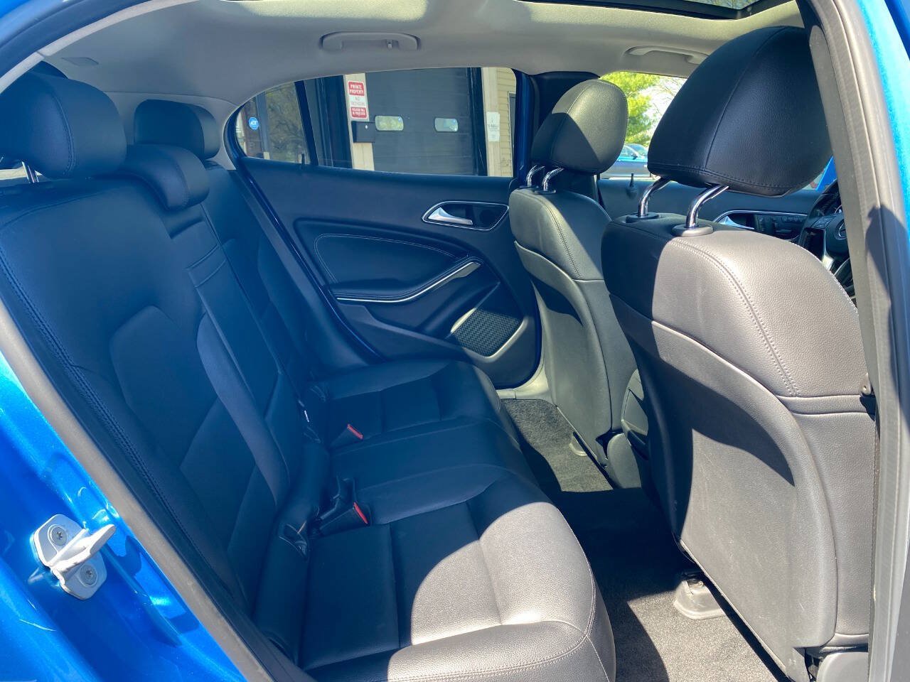 Used 2015 Mercedes-Benz GLA 250 4MATIC image 27