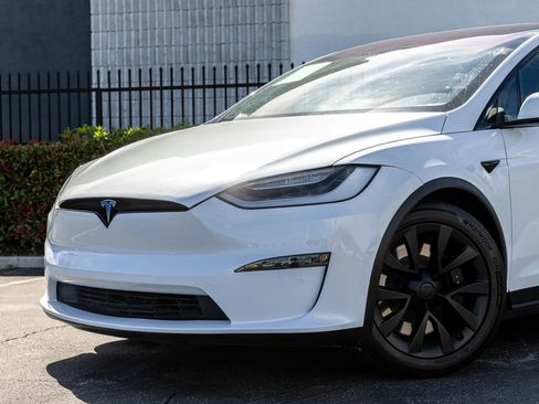 Used 2022 Tesla Model X AWD/4WD image 22