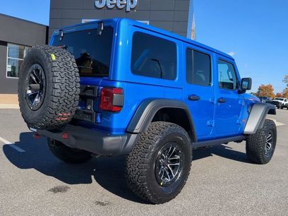 New 2026 Jeep Wrangler Unlimited Rubicon w/ Xtreme 35 Tire Package