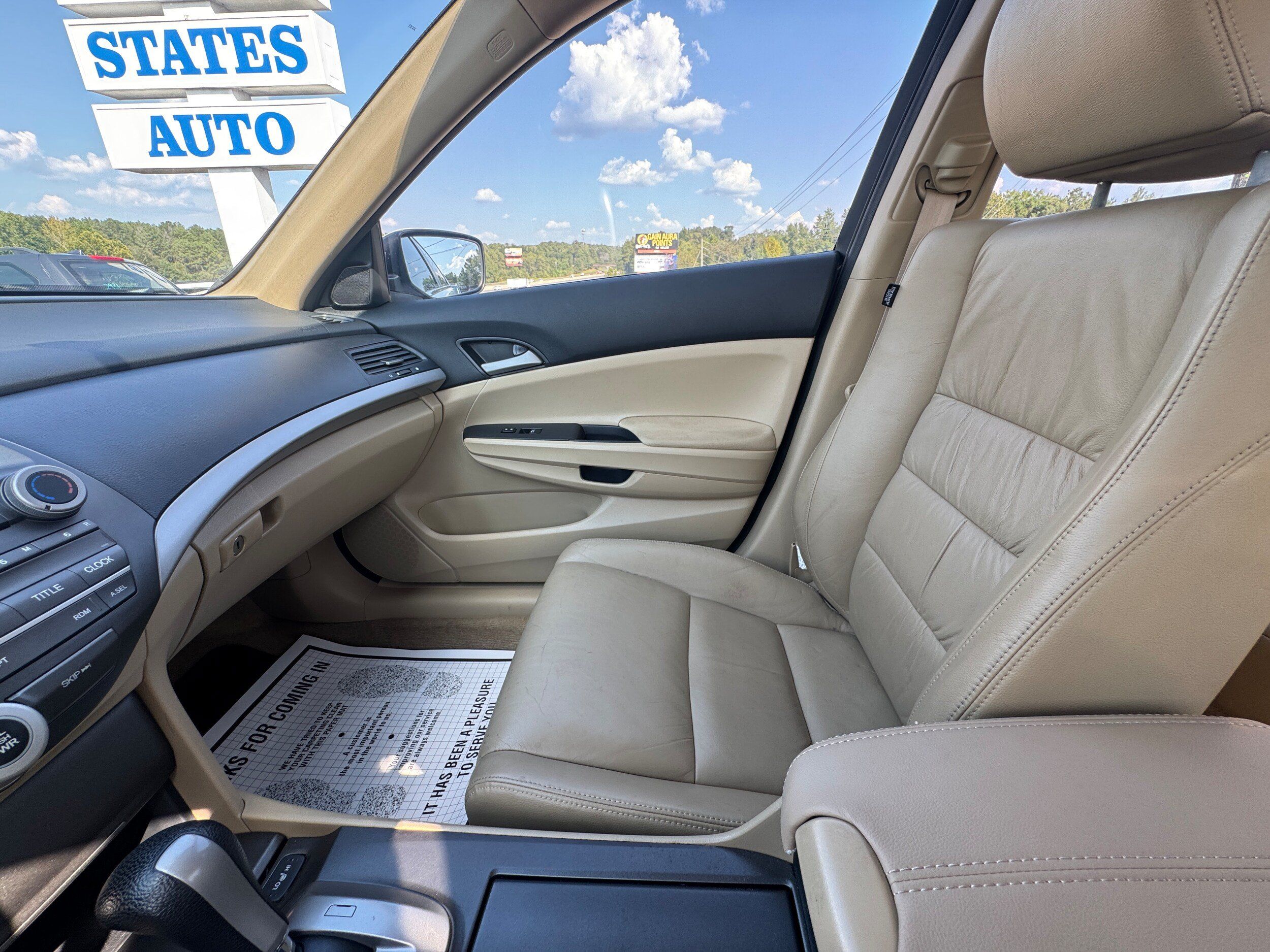 Used 2011 Honda Accord SE image 9