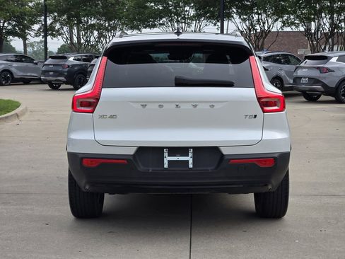Used 2021 Volvo XC40 T5 R-Design w/ Advanced Package AWD/4WD image 13