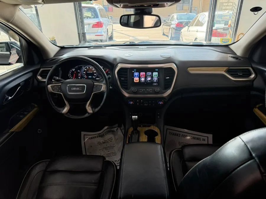 Used 2017 GMC Acadia Denali w/ Technology Package AWD/4WD image 12