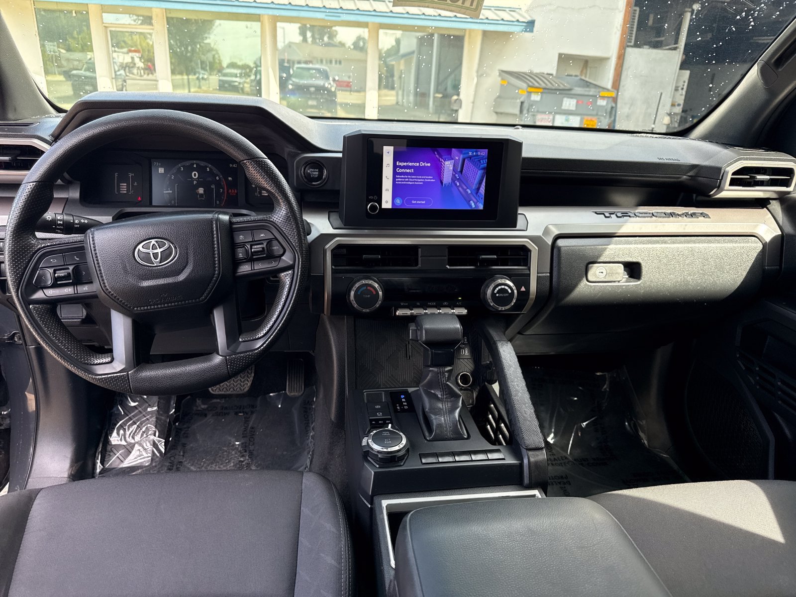 Used 2024 Toyota Tacoma SR5 AWD/4WD image 12