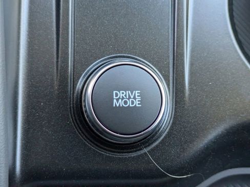 New 2026 Ford Explorer Active w/ Active Comfort Package image 28