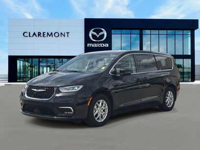 Used 2023 Chrysler Pacifica Touring-L