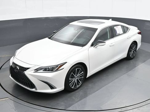 Used 2023 Lexus ES 350 w/ Premium Package FWD image 17