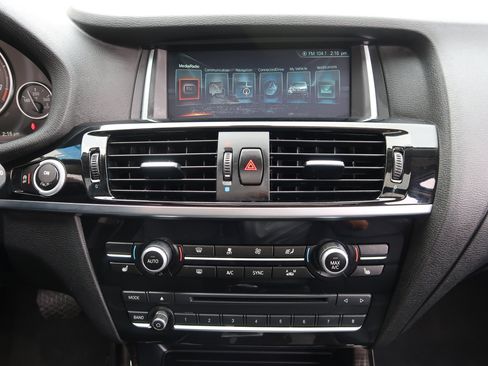 Used 2017 BMW X3 sDrive28i image 16