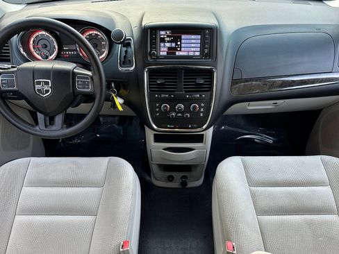 Used 2017 Dodge Grand Caravan SE w/ Power Window Group image 16
