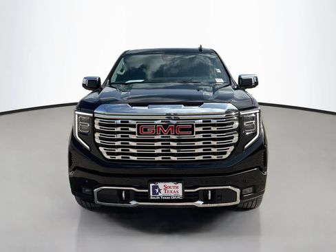 Used 2025 GMC Sierra 1500 Denali w/ Denali Reserve Package AWD/4WD image 2