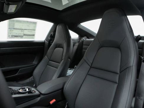 New 2026 Porsche 911 Carrera image 5