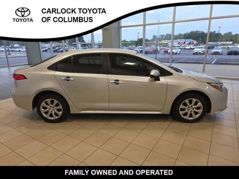 Used 2026 Toyota Corolla LE FWD image 6
