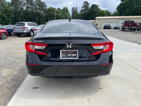 Used 2018 Honda Accord LX image 6