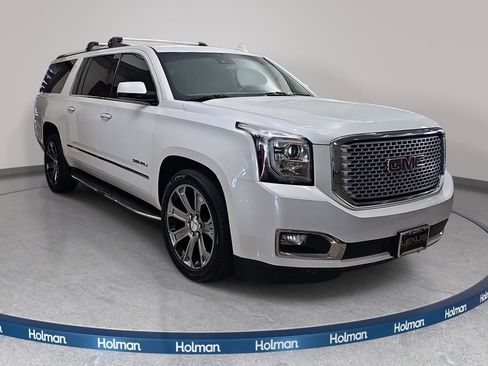 Used 2017 GMC Yukon XL Denali w/ Open Road Package image 4