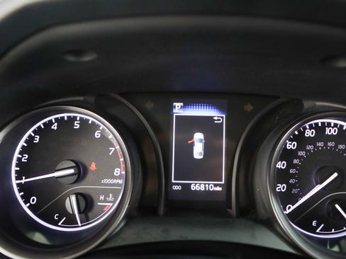 Used 2023 Toyota Camry SE FWD image 15