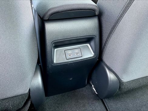 Used 2024 Toyota Corolla LE image 10