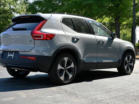 Used 2026 Volvo XC40 B5 Plus AWD/4WD image 7