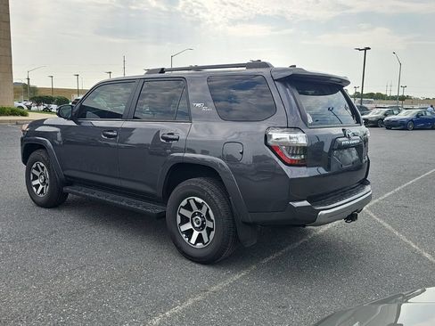 Used 2020 Toyota 4Runner TRD Off-Road Premium w/ Moonroof Package AWD/4WD image 15