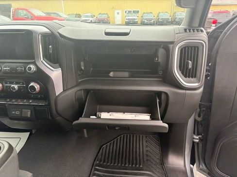Used 2019 GMC Sierra 1500 SLE w/ SLE Value Package AWD/4WD image 37