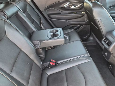 Used 2023 GMC Terrain AT4 AWD/4WD image 31