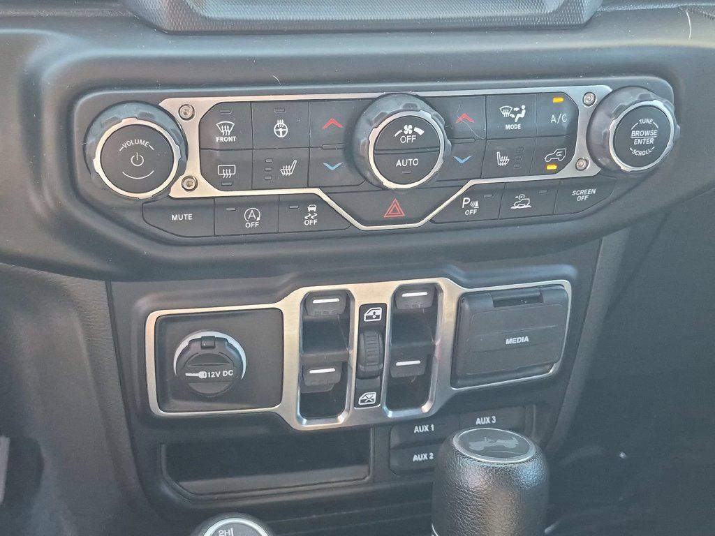 Certified 2023 Jeep Wrangler Unlimited Sport AWD/4WD image 21