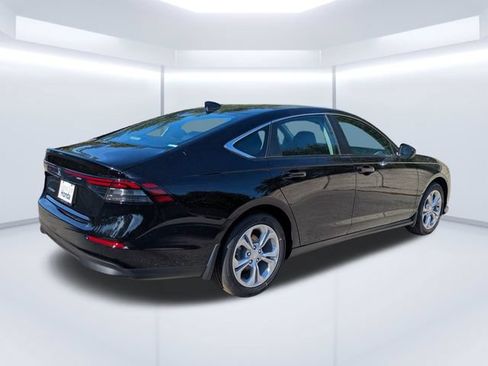 New 2026 Honda Accord LX image 4
