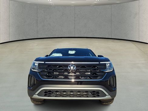 New 2026 Volkswagen Atlas Cross Sport SE FWD image 8