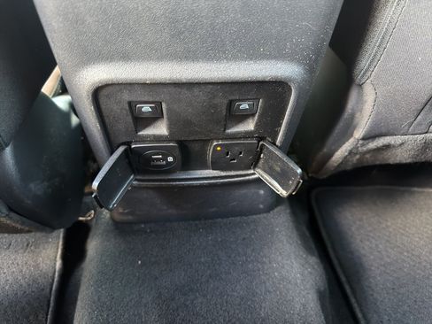Used 2022 Ford Bronco Outer Banks w/ Sasquatch Package AWD/4WD image 32