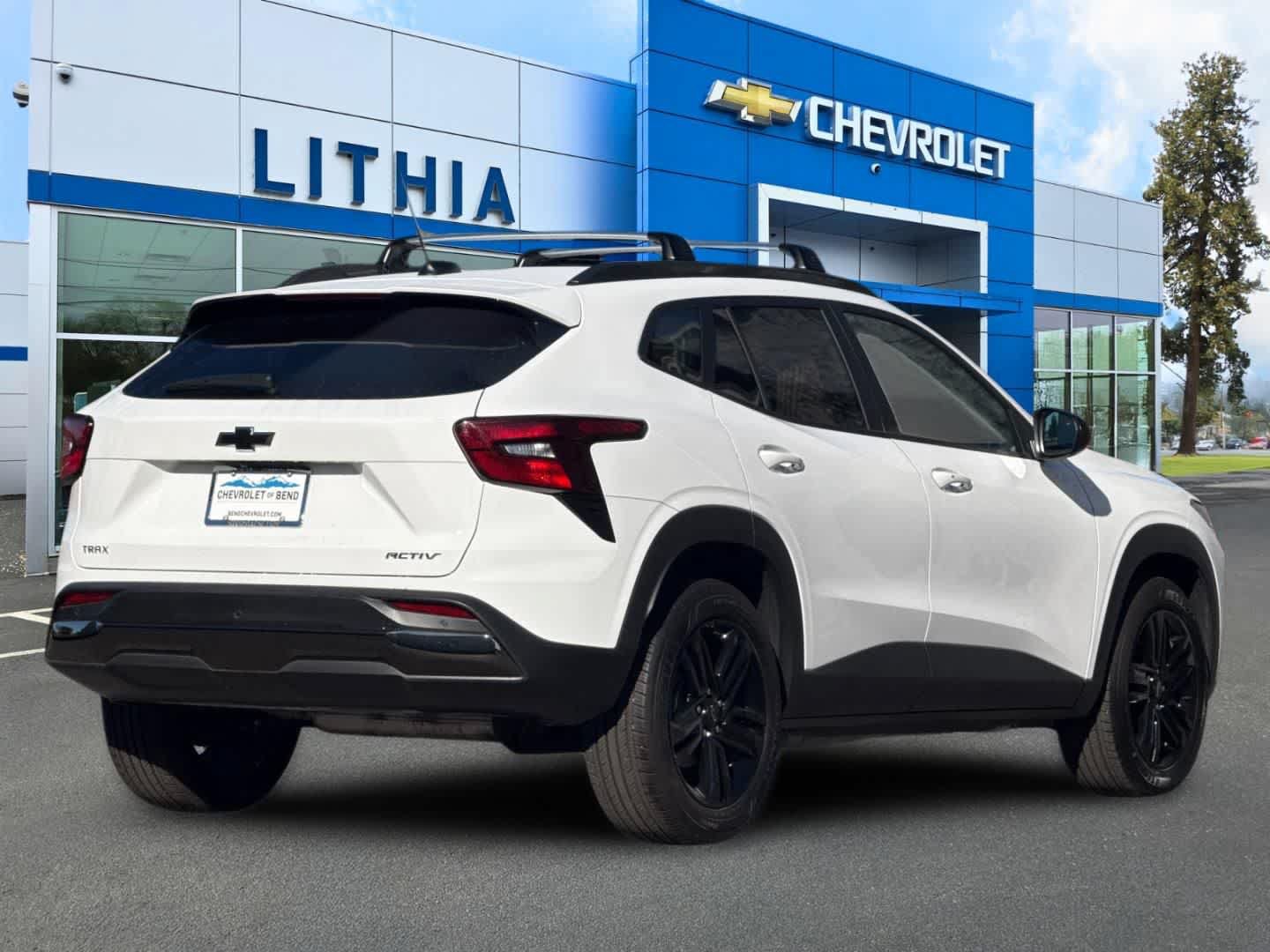 New 2026 Chevrolet Trax ACTIV w/ Driver Confidence Package FWD image 2