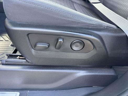 Used 2023 Chevrolet Silverado 1500 RST image 23