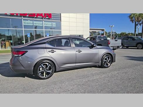 Used 2025 Nissan Sentra SV w/ Trunk Package FWD image 34