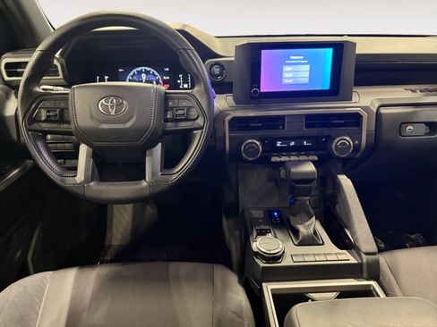 Used 2025 Toyota Tacoma SR5 image 11