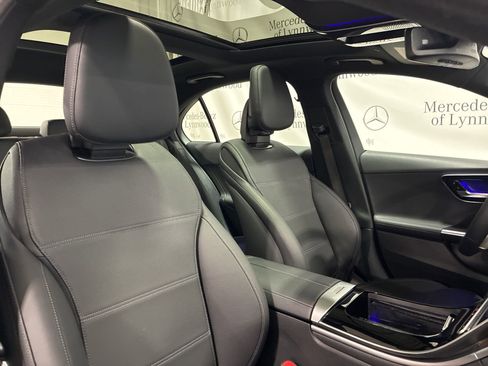Used 2025 Mercedes-Benz C 300 4MATIC Sedan image 29