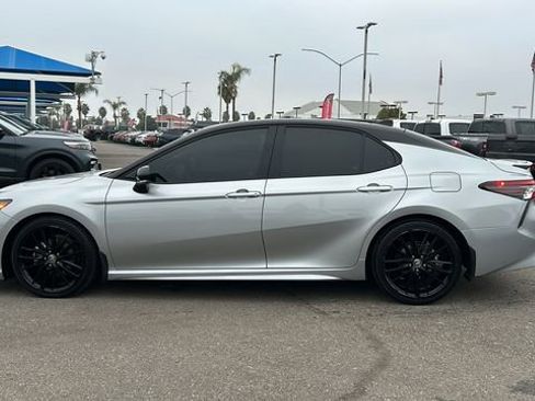 Used 2022 Toyota Camry XSE image 7