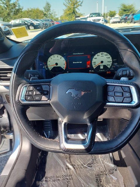 Used 2025 Ford Mustang GT Premium RWD image 27