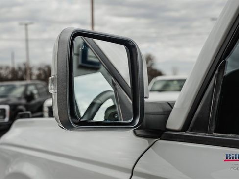 Certified 2023 Ford Bronco Outer Banks w/ Sasquatch Package image 9