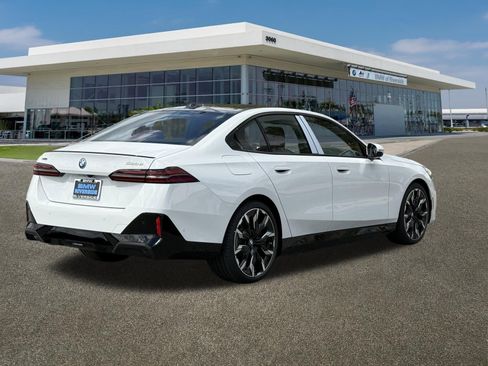 New 2027 BMW 550e xDrive w/ Premium Package AWD/4WD image 10