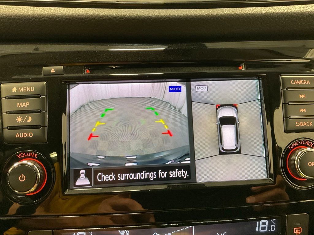 Used 2019 Nissan Rogue SL AWD/4WD image 12