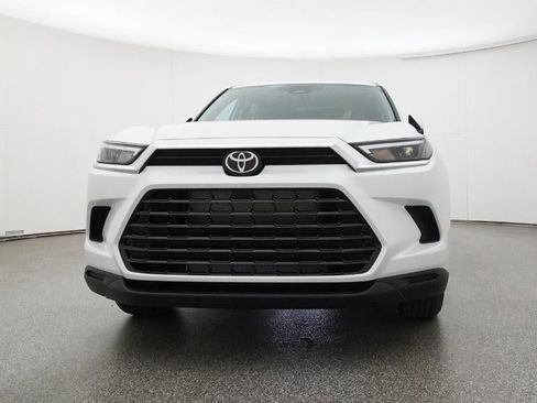 New 2026 Toyota Grand Highlander XLE image 61