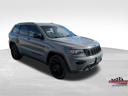 Used 2020 Jeep Grand Cherokee Laredo AWD/4WD image 8