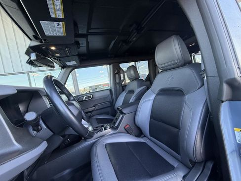 Used 2024 Ford Bronco Black Diamond image 14