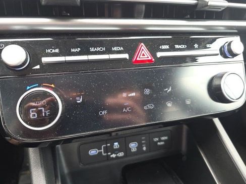 Used 2025 Hyundai Tucson SEL AWD/4WD image 22